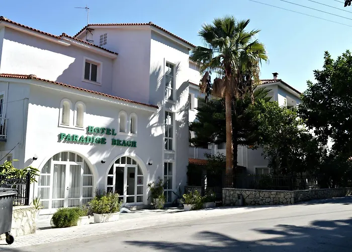 Paradise Aparthotel 3*